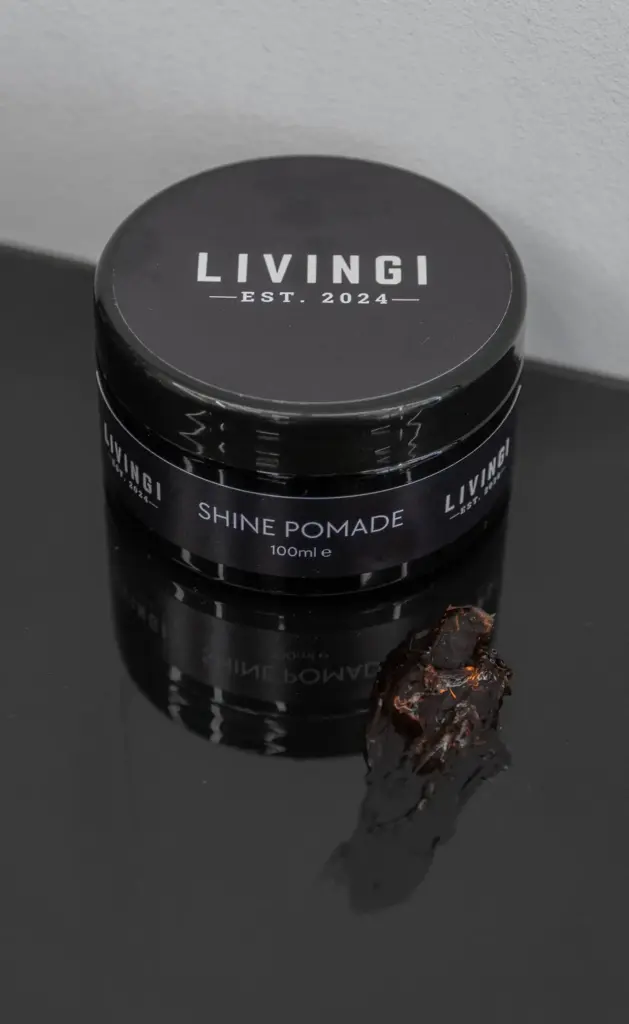 Shine pommade livingi barber ommen
