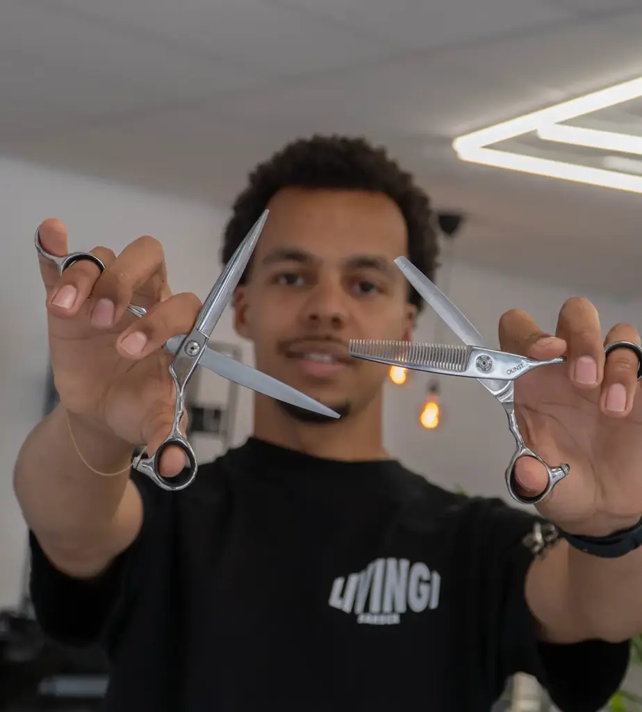 Livingi Sciccor cuts academy