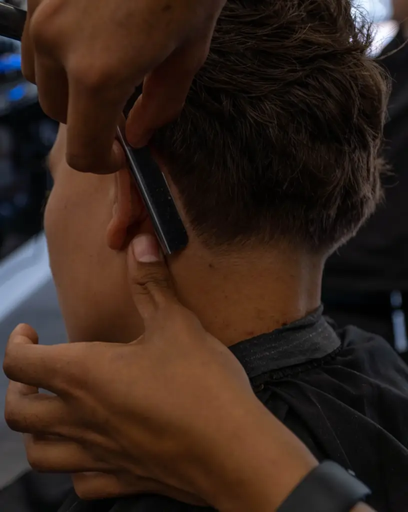 Livingi Shave academy
